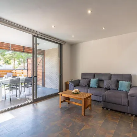Cozy With Communal Pool *